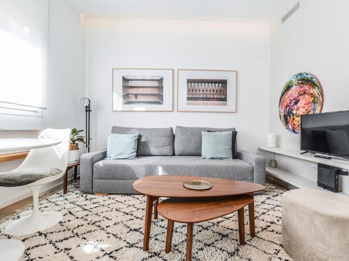 Apartamento Reformado En La Calle Pez Alquiler Temporal Madrid Exteriör bild